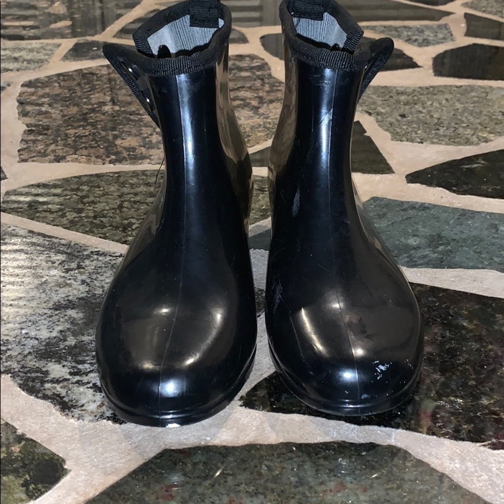 Capelli New York Black Slip-On Ankle Rain Boot - Picture 4 of 8